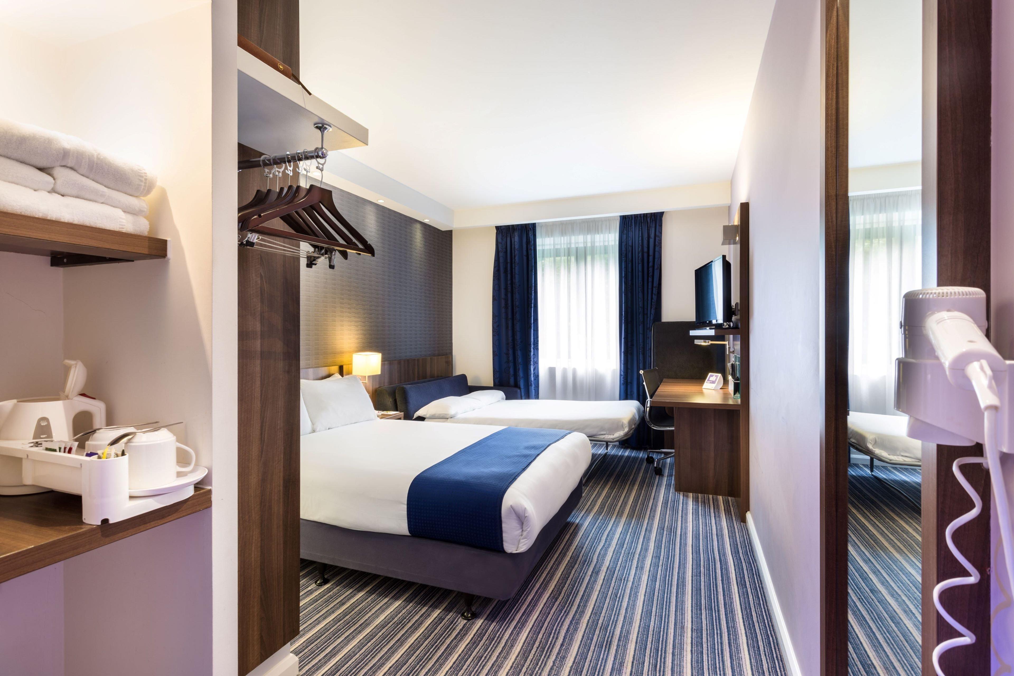Holiday Inn Express Colchester By Ihg Exterior foto